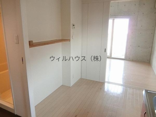 居室・リビング　室内きれいです！