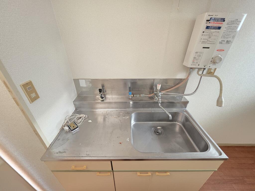 キッチン　キッチンはガスコンロ設置可能です！