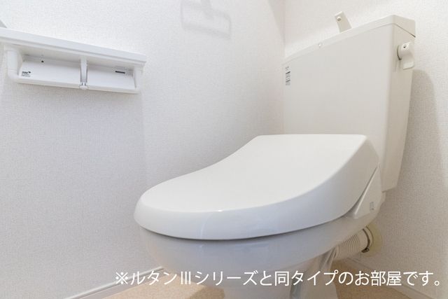 トイレ　同メーカー施工例