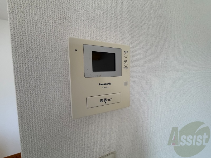 セキュリティ　ＴＶモニター付インターホンです。来客者の顔が見えるので安心！