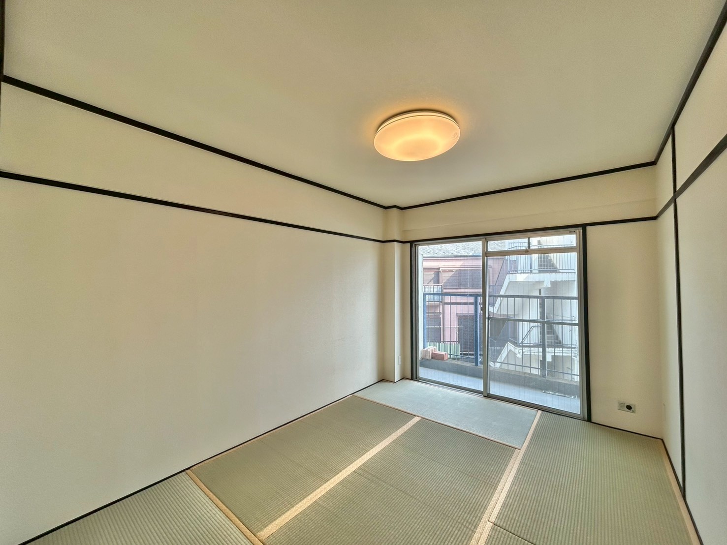 ライオンズマンション六ッ川A号棟の内装写真