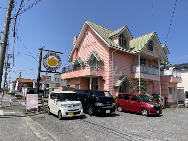 飲食店　マッキーポット（飲食店）まで782m