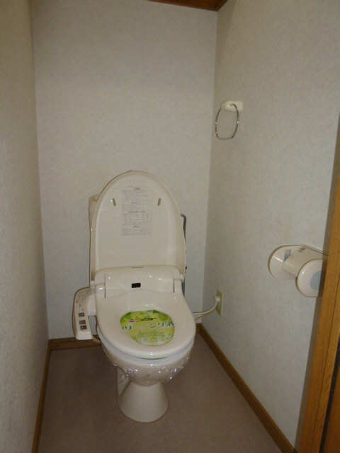 Vivre三ツ葉のトイレ写真