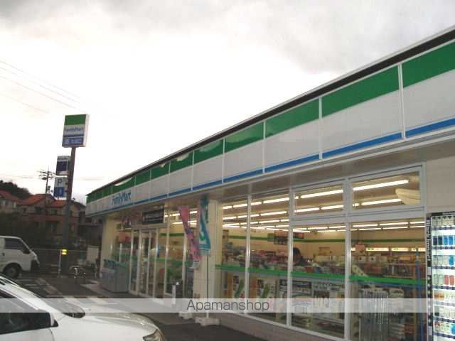 その他　ファミリーマート戸坂店（コンビ二）（その他）まで500m