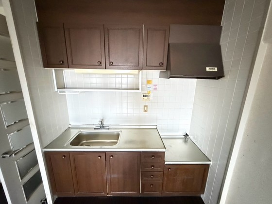 キッチン　※別部屋の写真です