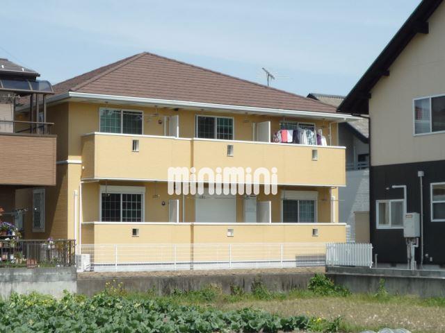 建物外観　南向きの２階建てアパート