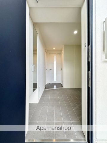 山陽新幹線 岡山駅 徒歩12分 9階建 築10年の玄関写真