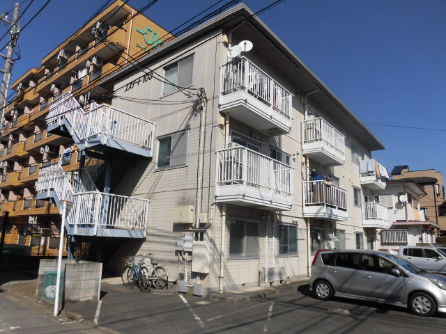 小田急江ノ島線 鶴間駅 徒歩2分 築38年
