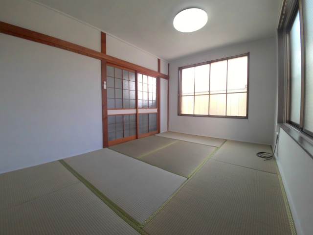 名鉄名古屋本線 神宮前駅 徒歩3分 3階建 築44年の居間写真