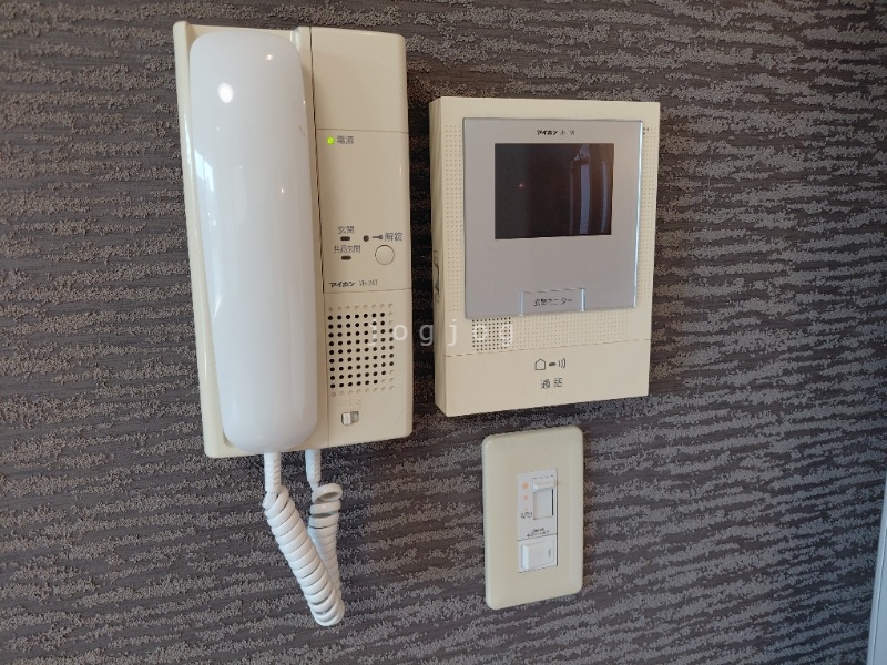 セキュリティ　モニター付きインターホンで来客確認も安心です！