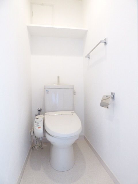 サンロージュ薬院駅前のトイレ写真