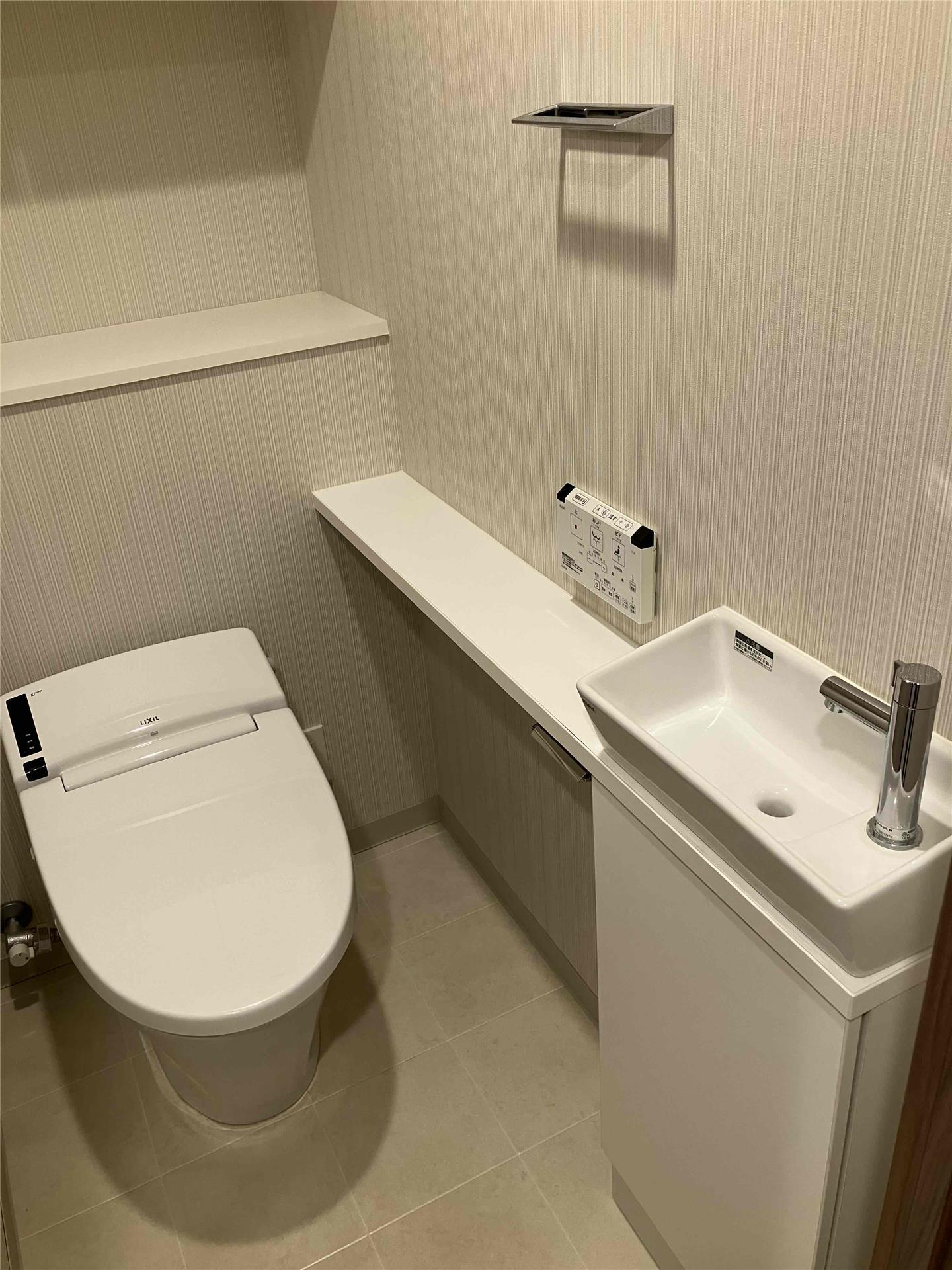エクセレントシティ一橋学園駅前のトイレ写真