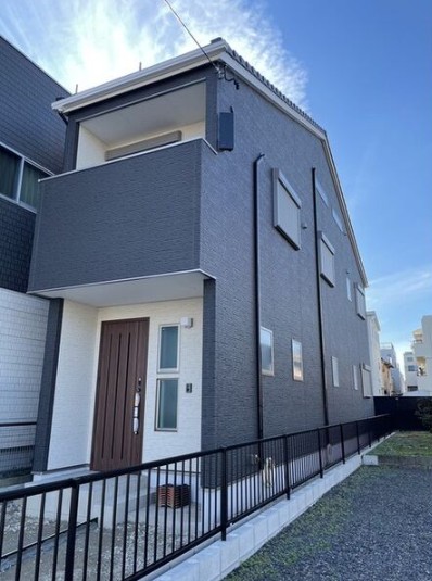 西志賀町2丁目貸家の外観写真