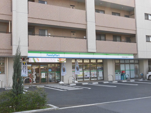 コンビニ　ファミリーマート 中葛西清砂大橋通り店（コンビニ）まで140m