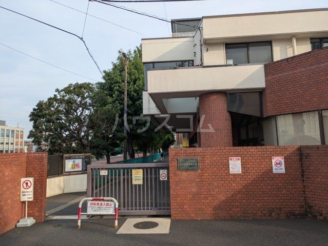 大学・短大　日本女子体育大学（大学・短大）まで355m