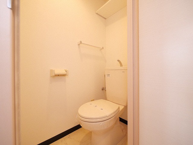 PROUD厚別中央のトイレ写真