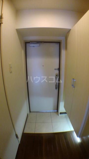 レイ・クレストの玄関写真
