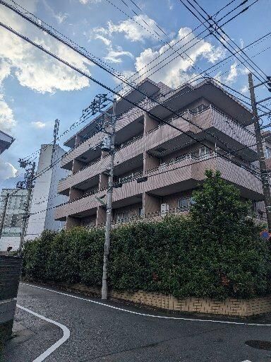 東急田園都市線 桜新町駅 徒歩9分 5階建 築22年の外観写真