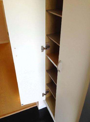 玄関　靴箱