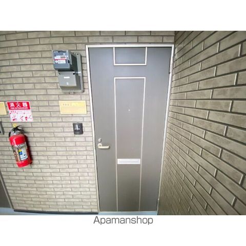 ＪＲ中央本線 新守山駅 徒歩7分 2階建 築24年の玄関写真