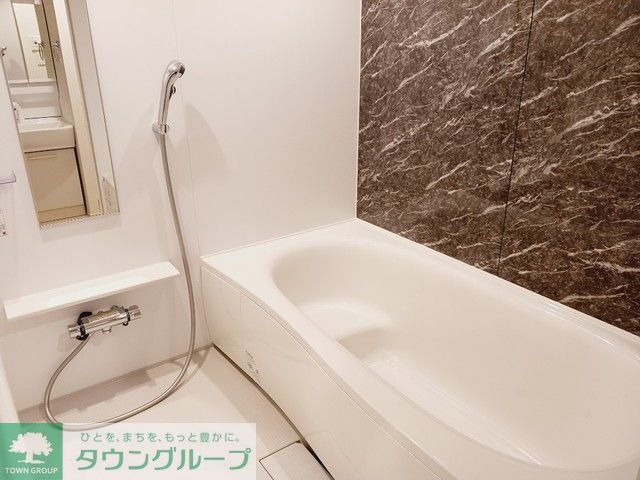 ＪＲ川越線 武蔵高萩駅 徒歩5分 3階建 築2年の風呂写真