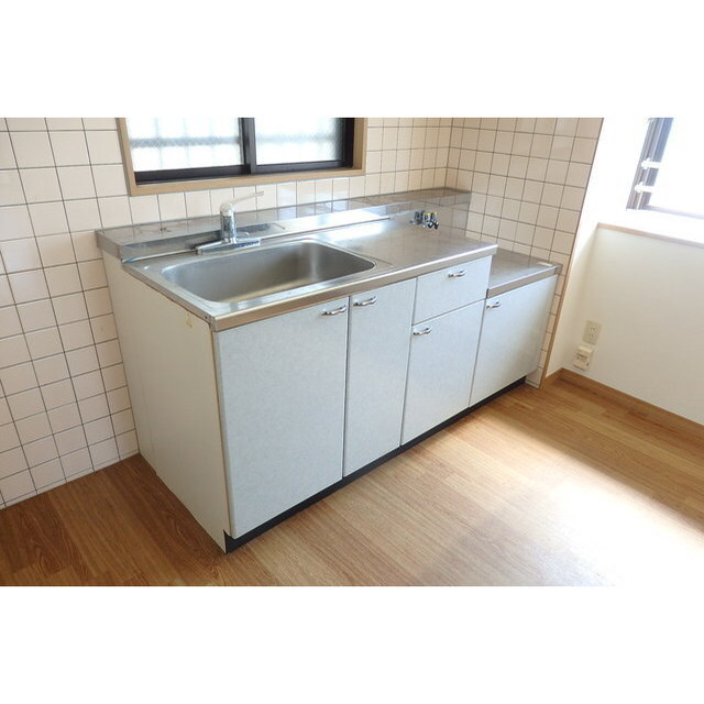キッチン　参考　別のお部屋の写真です