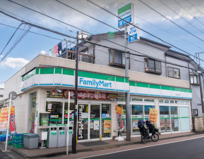 コンビニ　ファミリーマート 荻窪団地前店（コンビニ）まで694m