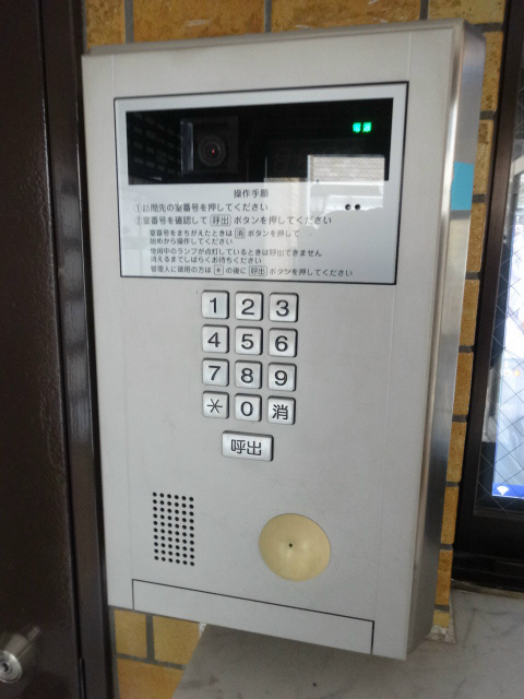 セキュリティ　鍵をかざすだけで開く便利なタイプです！！