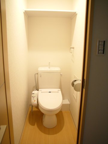 シャトー橿原のトイレ写真