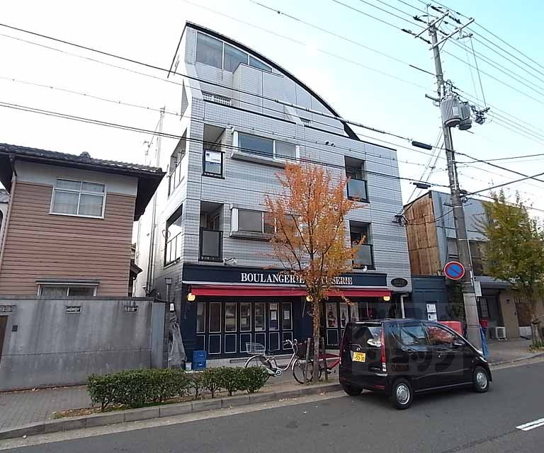 ロジェ下鴨の外観写真