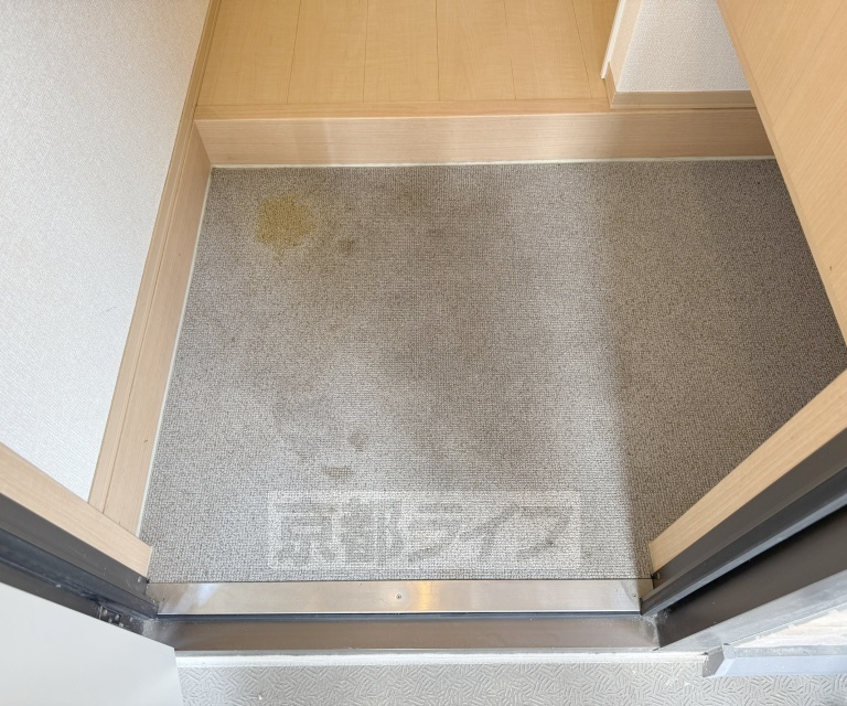 京阪本線 伏見稲荷駅 徒歩2分 2階建 築18年の玄関写真