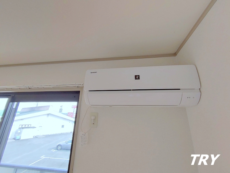 その他設備　リビングにエアコン設置