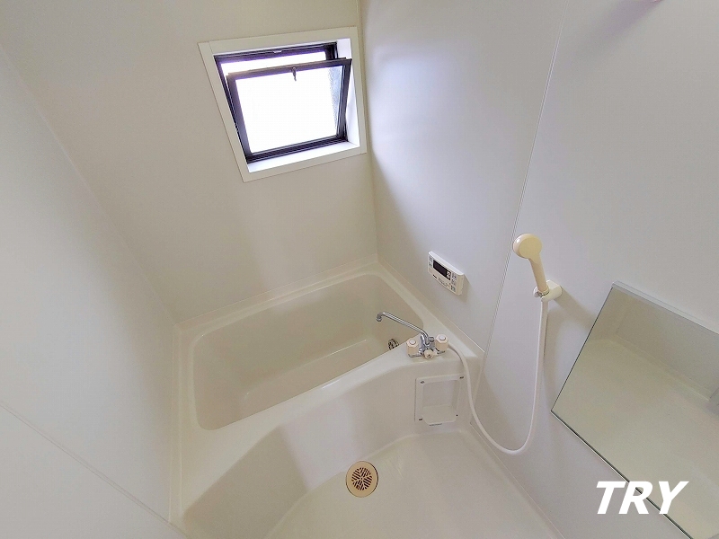 バス・シャワールーム　追炊き機能付です。