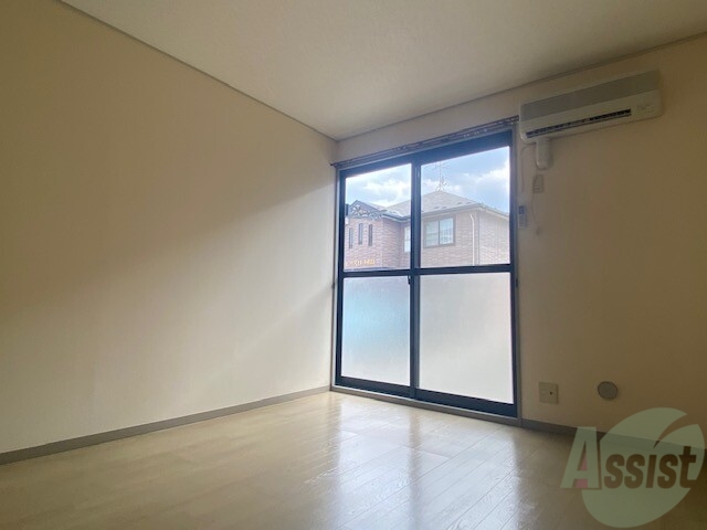 その他部屋・スペース　寝室はリビングと同じお部屋になります。ゆっくりとできる広さ。