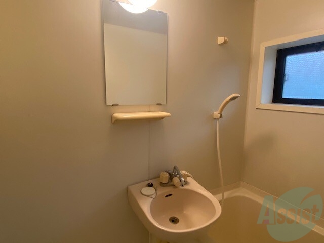 洗面設備　洗面所はこちらをお使いください。結構広く感じました。