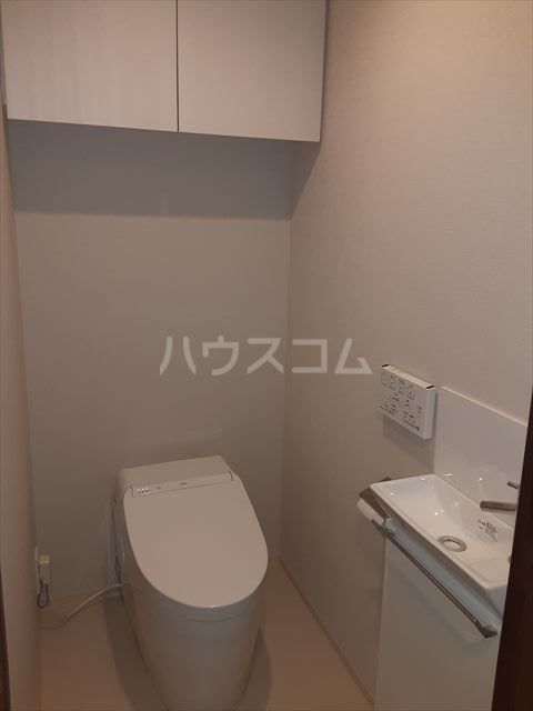 【ドゥーエ早稲田のトイレ】