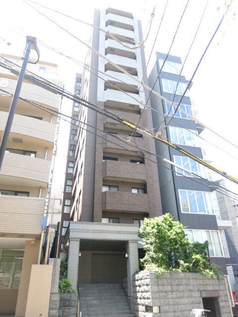 千代田区麹町のマンションの建物外観