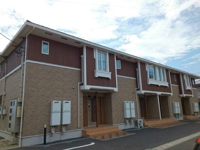 栃木市祝町のアパートの建物外観