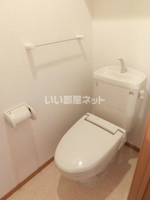【静岡市駿河区中吉田のアパートのトイレ】