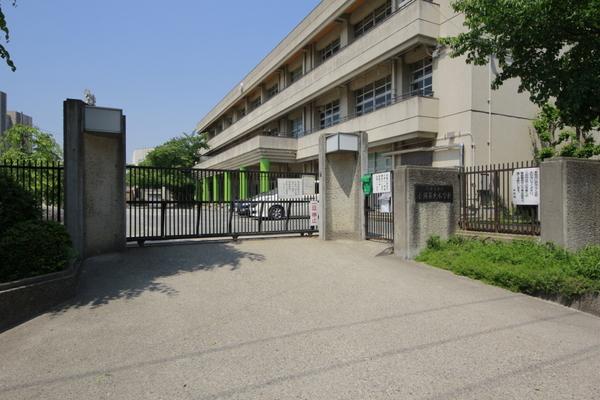 【ベルク長岡京の小学校】