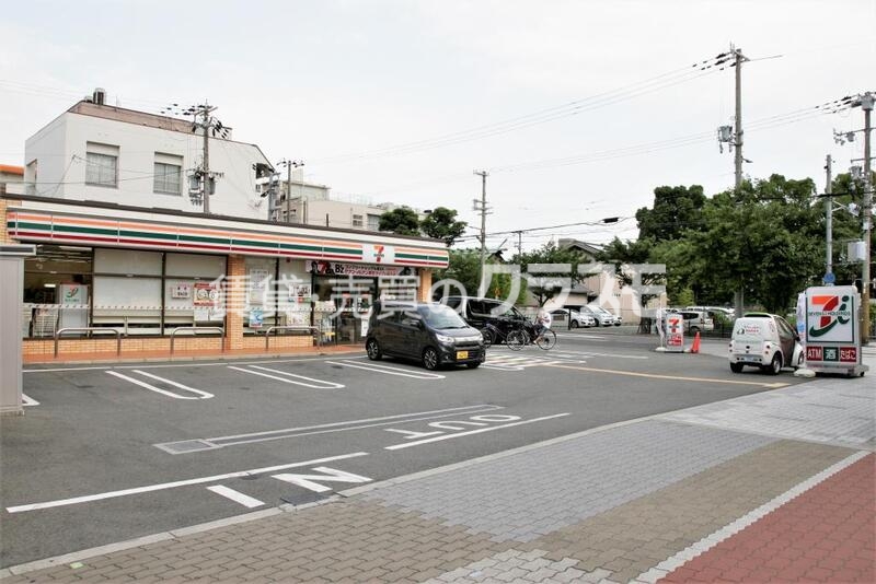 コンビニ　セブン-イレブン 大阪鶴町３丁目店（コンビニ）まで210m