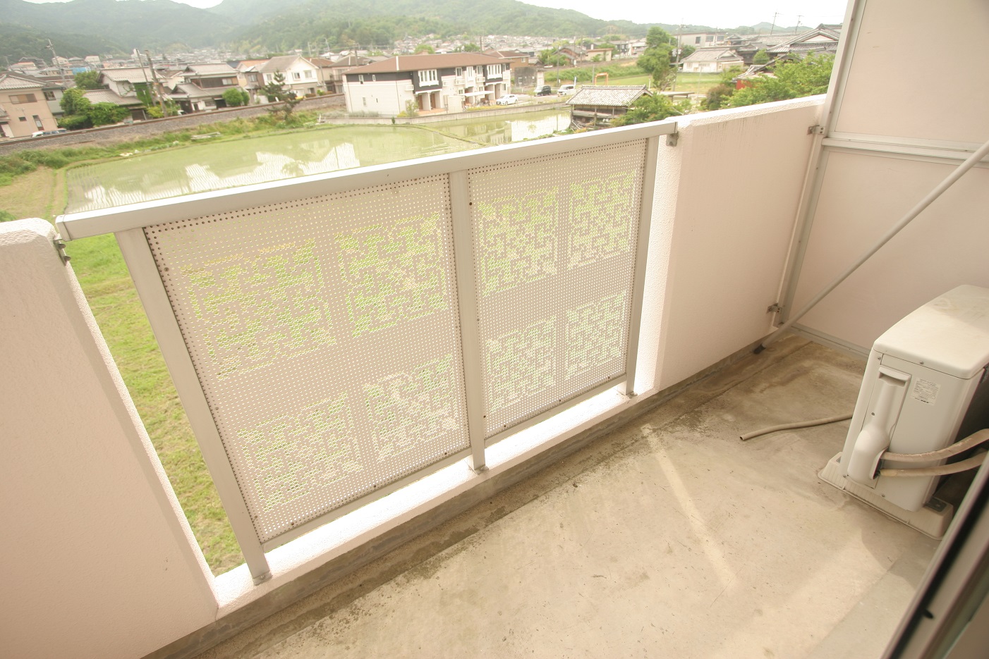 バルコニー　バルコニー