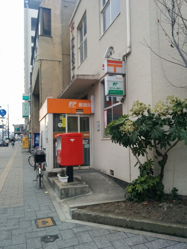 郵便局　広島千田郵便局（郵便局）まで215m