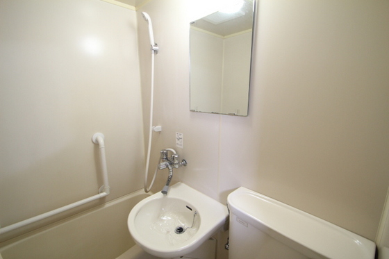 洗面設備　※別部屋の写真です