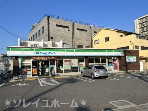 【セレニティ桜之町東A棟のコンビニ】