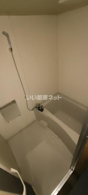 【板野郡藍住町矢上のマンションのバス・シャワールーム】