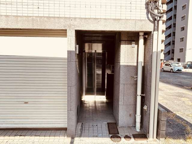 エントランス　エントランス