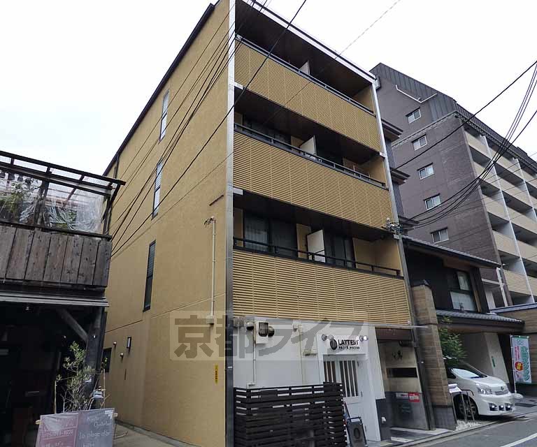 京都市中京区玉蔵町のマンションの建物外観