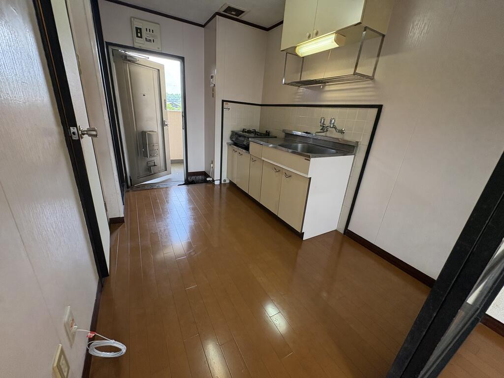 ロビー　南向きで日当たり抜群◎