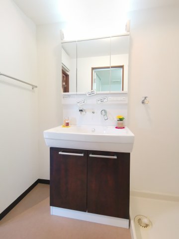 洗面設備　シャンプードレッサー新品